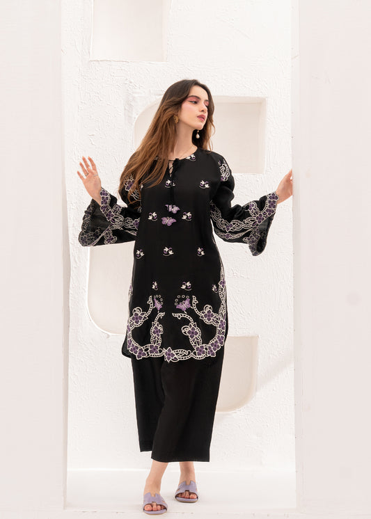 Luner Black