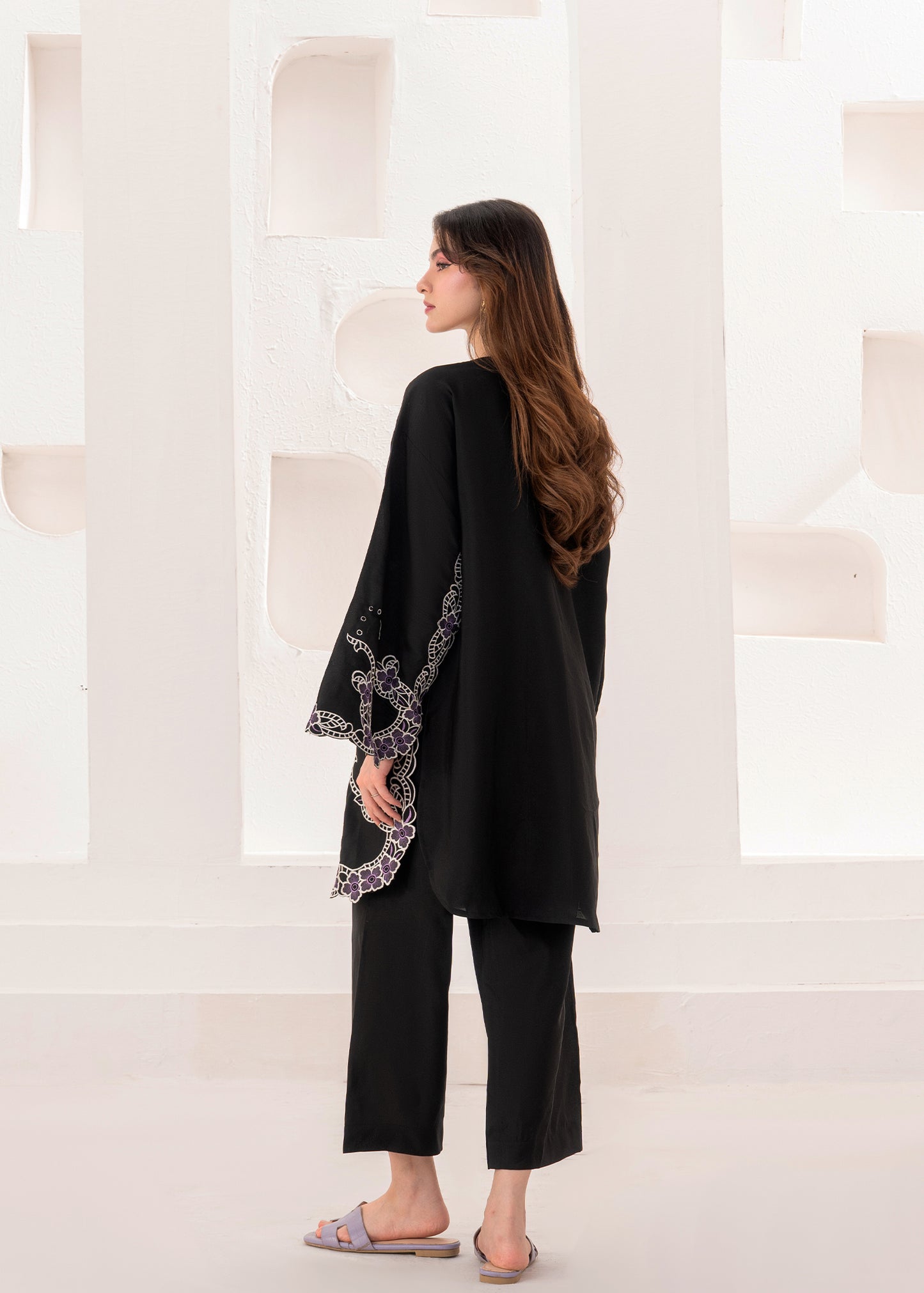 Luner Black